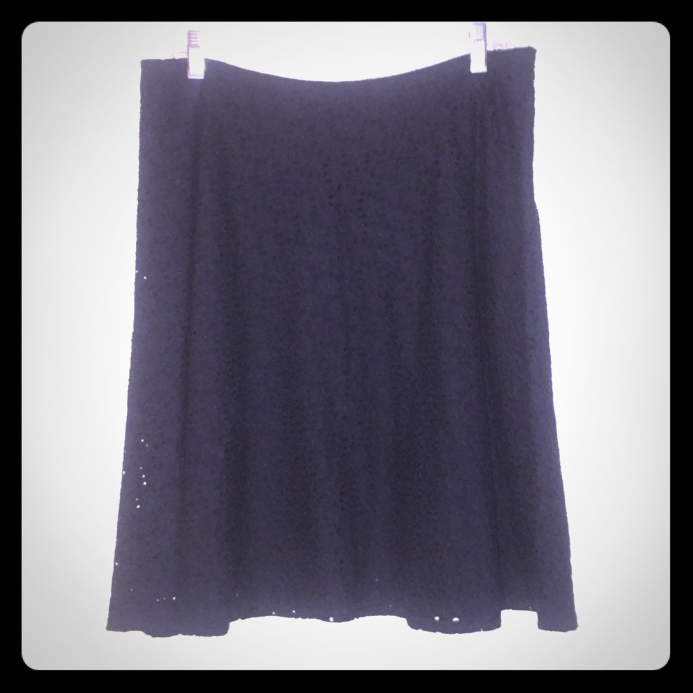 ✅Eyelet A-line skirt